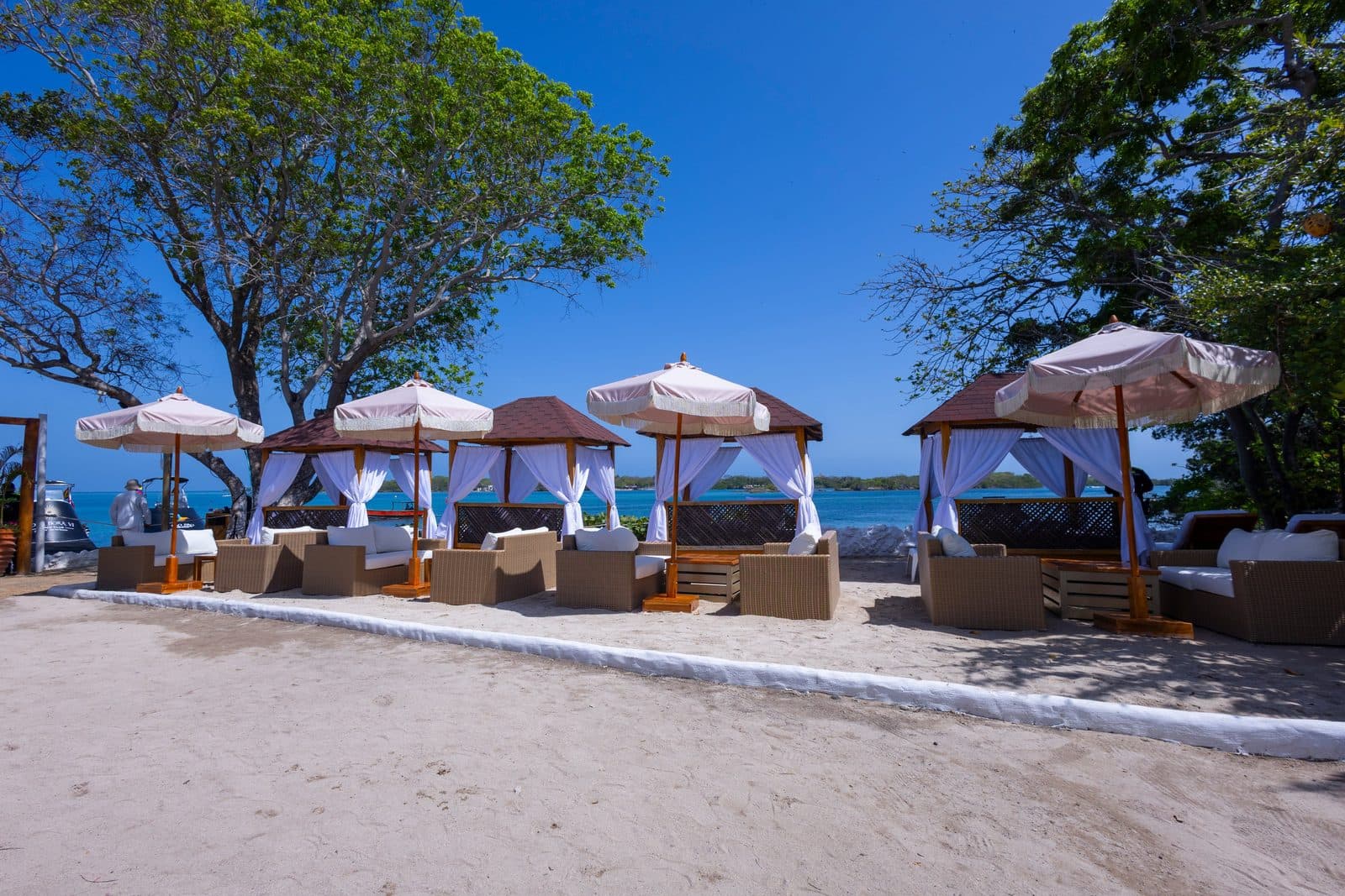 Sala Club — Bora Bora